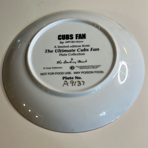Danbury Mint CHICAGO CUBS FAN 8" Collectors Plate designed by Gary Patterson - Picture 2 of 7